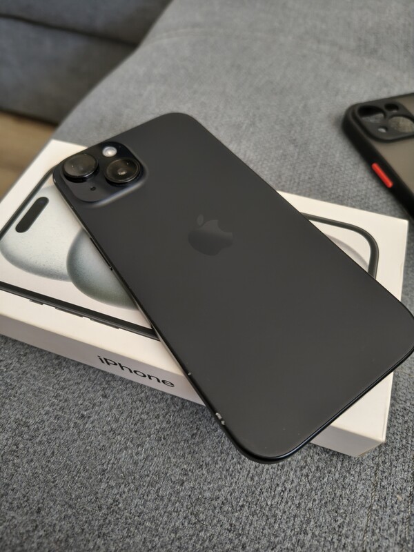 Elbląg Sprzedam telefon iPhone 15.Telefon jest w dobrym stanie i jeszcze na gwarancji producenta.
iPhone aktywowany