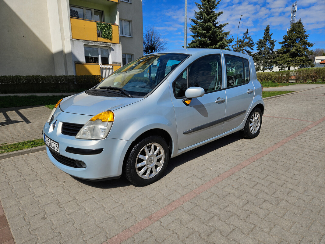 Elbląg Na sprzedaż Renault Modus 1.4 benzyna o mocy 72 kW (98 KM), rok produkcji 2004.
Auto w bardzo dobrym stanie