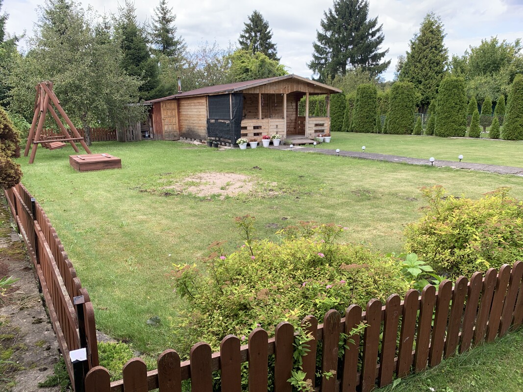 Elbląg Sprzedam działkę położoną na terenie Rodzinnego Ogrodu Działkowego im. Kopernika przy ul. Dębowej w Elblągu. Na