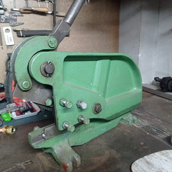 Elbląg Nożyce dzwigniowe VIS do cięcia blachy płaskowników prętów używane hobbystycznie w garażu do cięcia blachy max