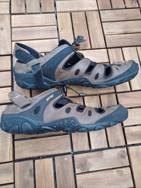 Elbląg Buty sandały trekkingowe męskie Avic Adventure rozmiar 45 długość wkładki 29 cm regulacja stan bardzo dobry