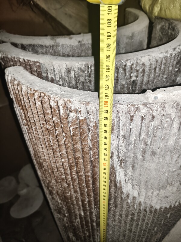 Elbląg Sprzedam koryta kamionkowe, poidła, posiadam siedem sztuk, używane najprawdopodobniej ale w dobrym stanie, całe