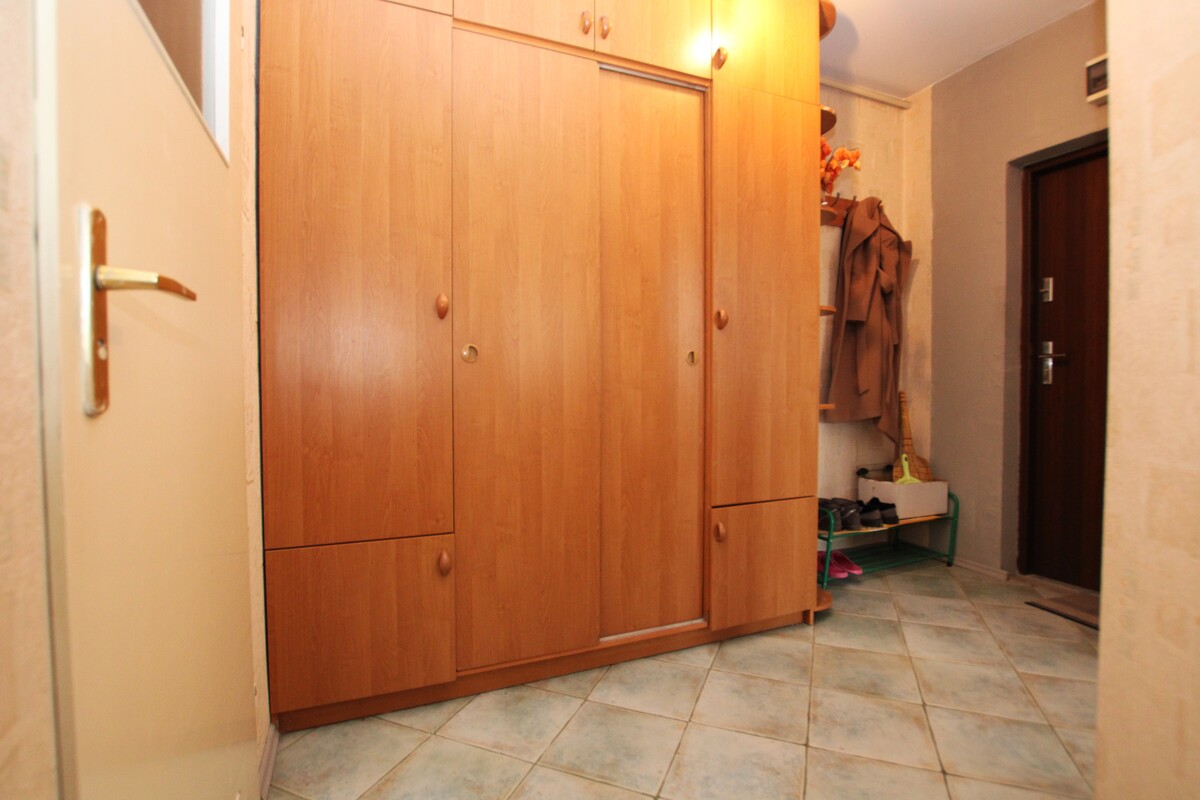 Elbląg NIERUCHOMOŚCI ANNA KRASZEWSKA Na sprzedaż mieszkanie 1-pokojowe, 39 m2 I piętro ul.