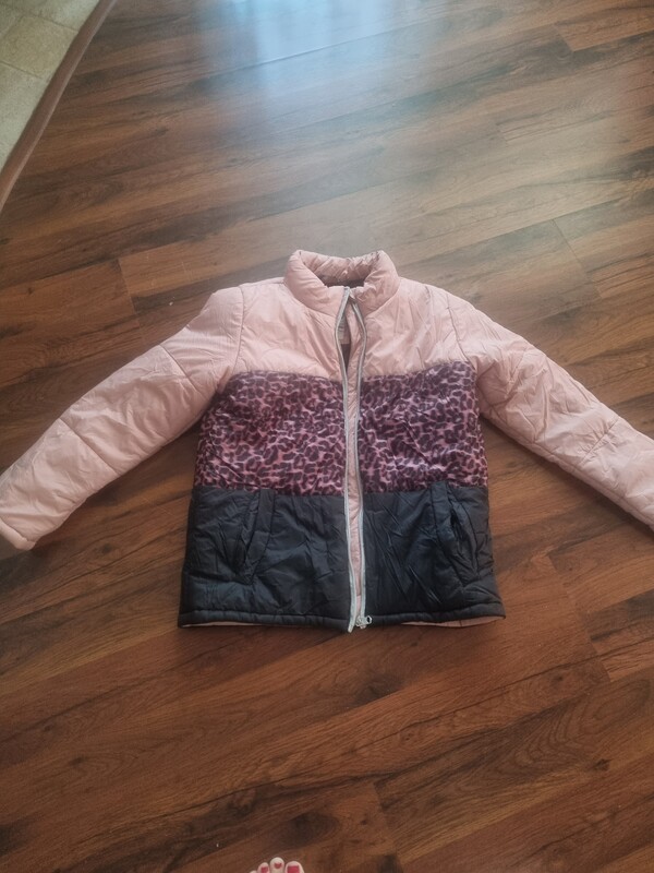 Elbląg Sprzedam modną kurtkę dla dziewczynki na zimę 158cm, stan bardzo dobry, zadbana, czysta, ubrana 2 razy. Cenna