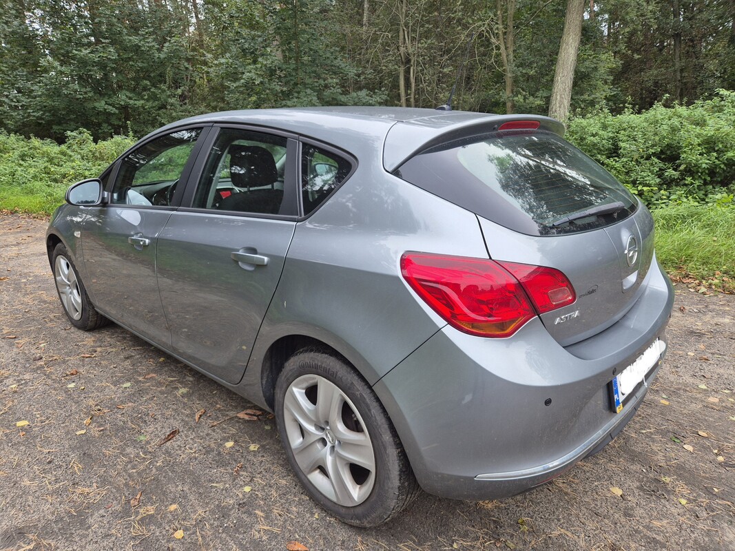 Elbląg Opel Astra J 1,6 benzyna, 2013,pierwszy właściciel, serwisowany, tempomat, czujniki parkowania, bezwypadkowy.