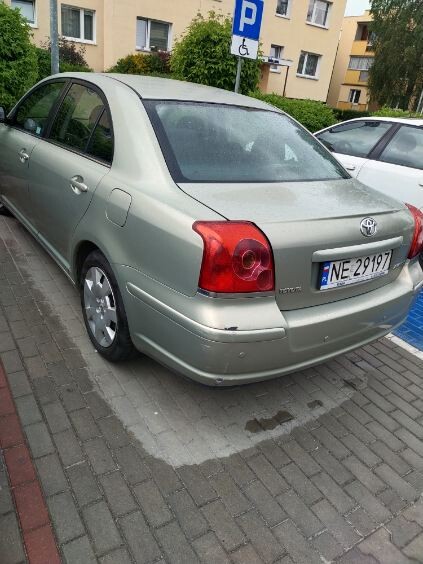 Elbląg Sprzedam Toyotę Avensis sedan 1,8 benzyna.