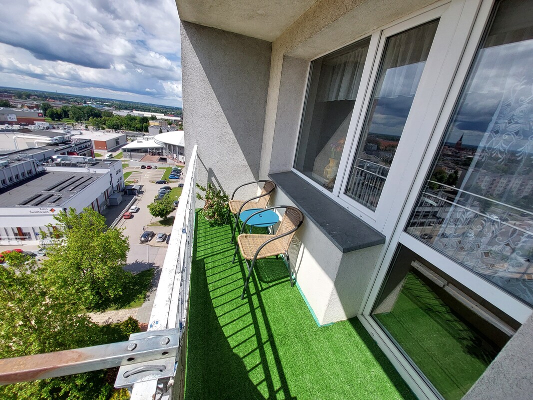 Elbląg Mieszkanie 2 pokojowe 47 m2 w świetnej lokalizacji w centrum Elbląga* duży salon* balkon* oddzielna