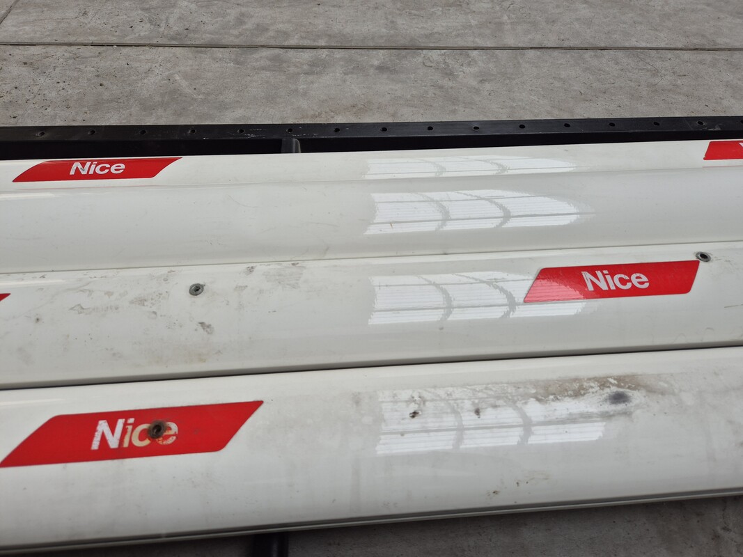 Elbląg Ramię do szlabanu (Nice: 3 x M-BAR, 1 x S-BAR) aluminium długość 4-4,5 m - 80 zł za sztukę