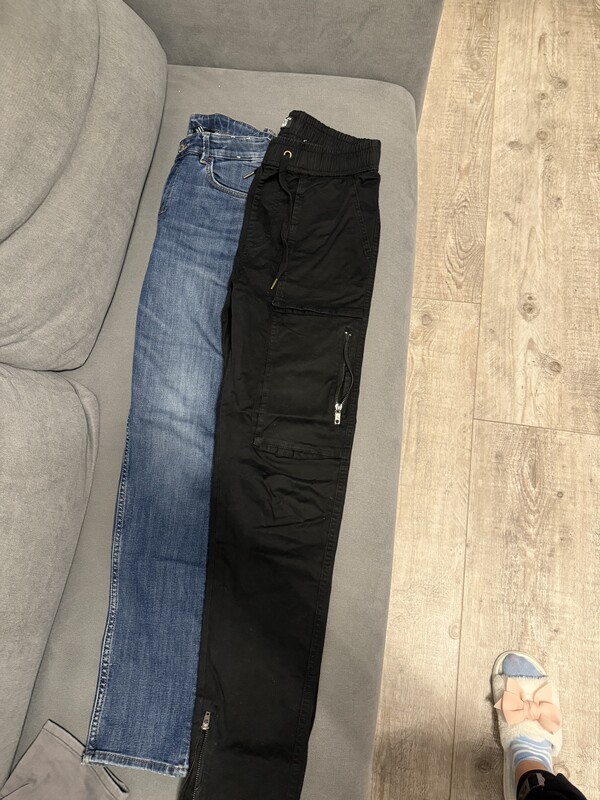 Elbląg Sprzedam bluzki i spodnie dla chłopca 146-152
Bluzki 40 zł za wszystkie
Spodnie 80 zł za wszystkie