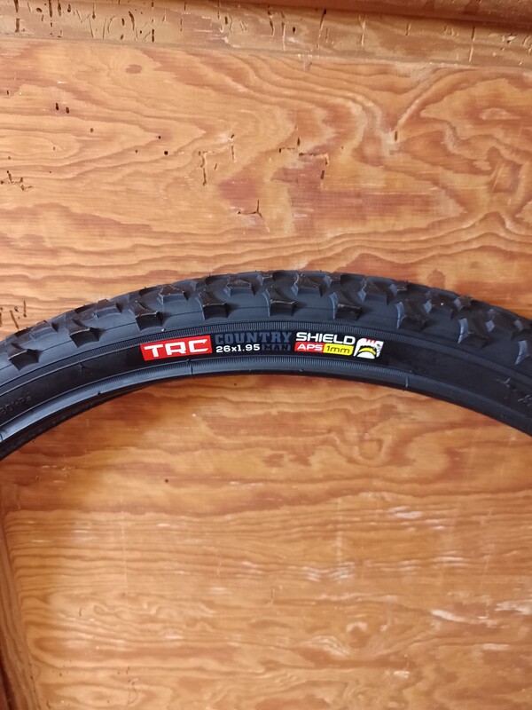 Elbląg Sprzedam dwie opony widoczne na zdjęciach numer 26 są nowe nie były używane nieudany zakup