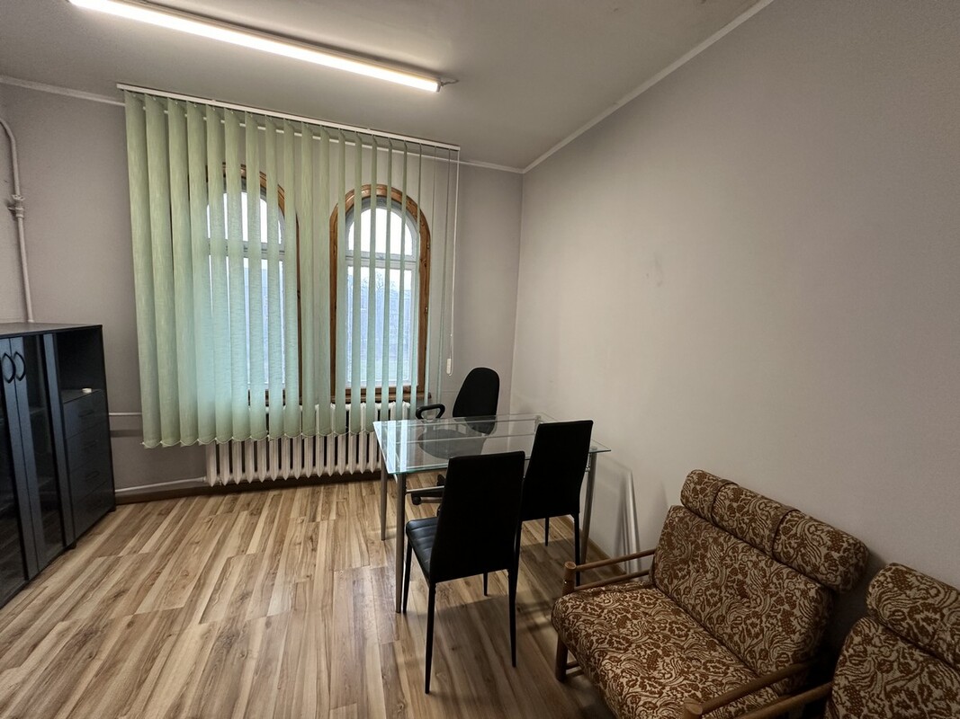 Elbląg BIURO NIERUCHOMOŚCISZULC& SZULCNA WYNAJEMMieszkanie - Elbląg ul. RobotniczaPowierzchnia: 15 m2Mieszkanie na