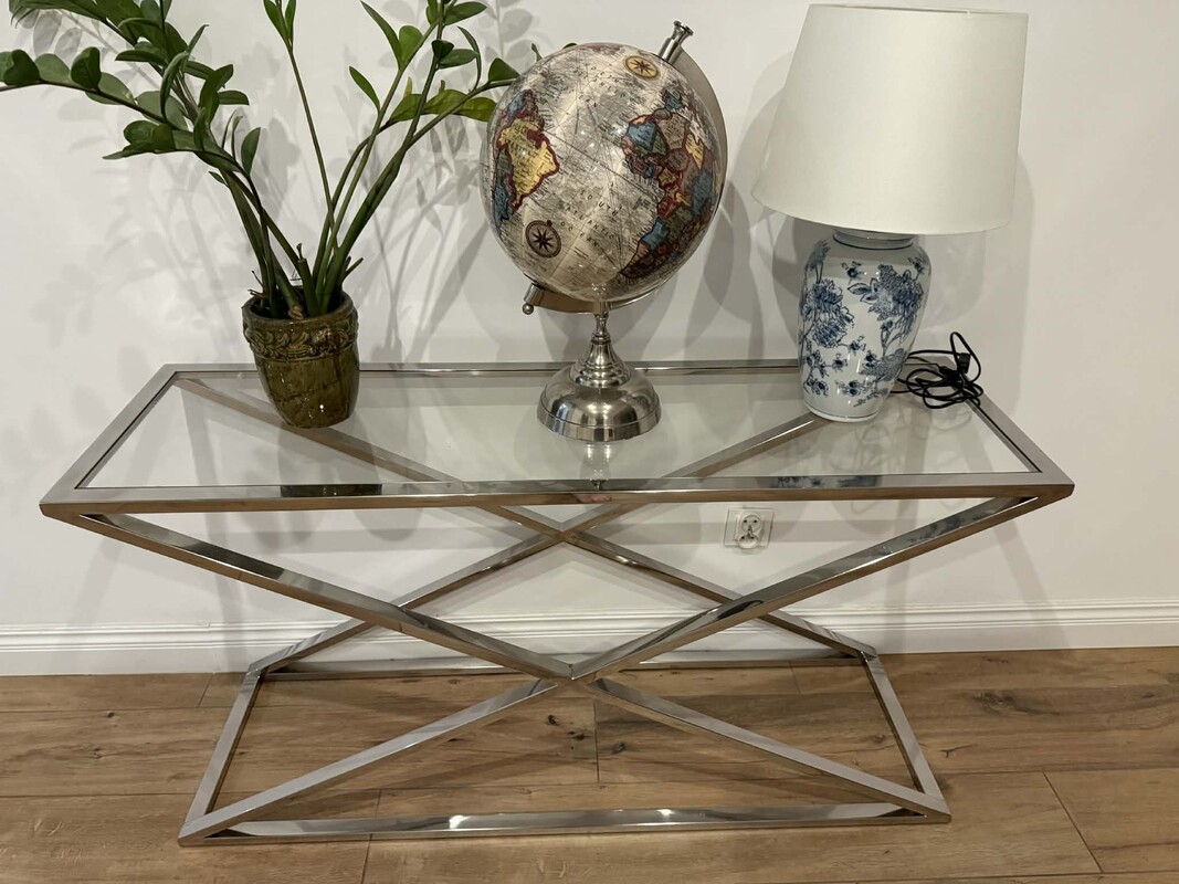 Elbląg Sprzedam Bio kominek 800zl, stolik oraz konsole 1500zl