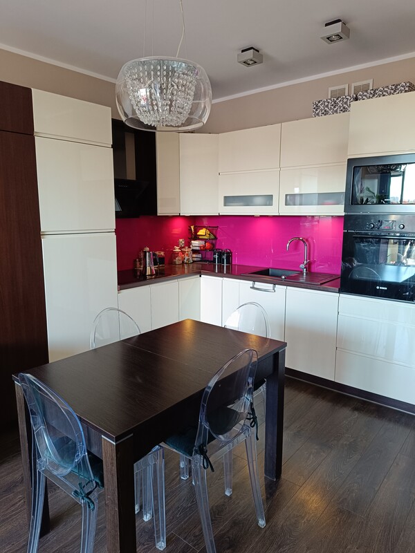 Elbląg MIESZKANIE NA SPRZEDAŻ
OSIEDLE LAWENDOWE WZGÓRZE, ULICA BRONIEWSKIEGO W ELBLĄGU
2 POKOJE (SYPIALNIA PLUS SALON