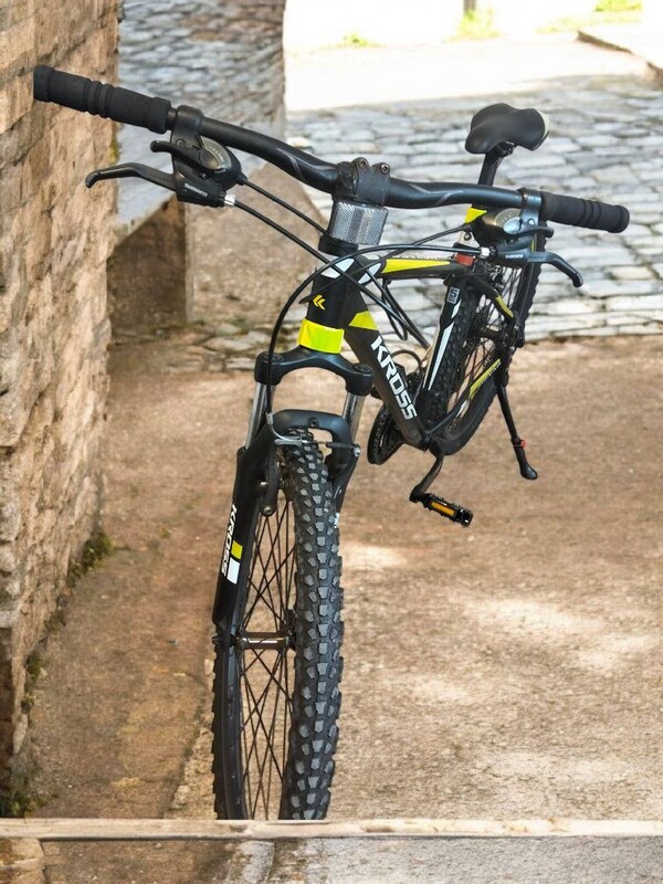 Elbląg Rower Kross 27,5' Hexagon 2.0,Rama S stan bdb. Zestaw, latarki LED