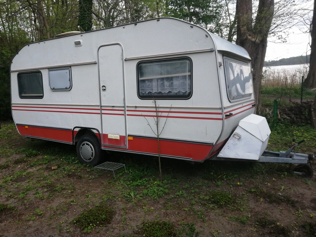 Elbląg Sprzedam dużą przyczepę campingową po kapitalnym remoncie nie zarejstrowana. Napewno idealnie zastapi altankę