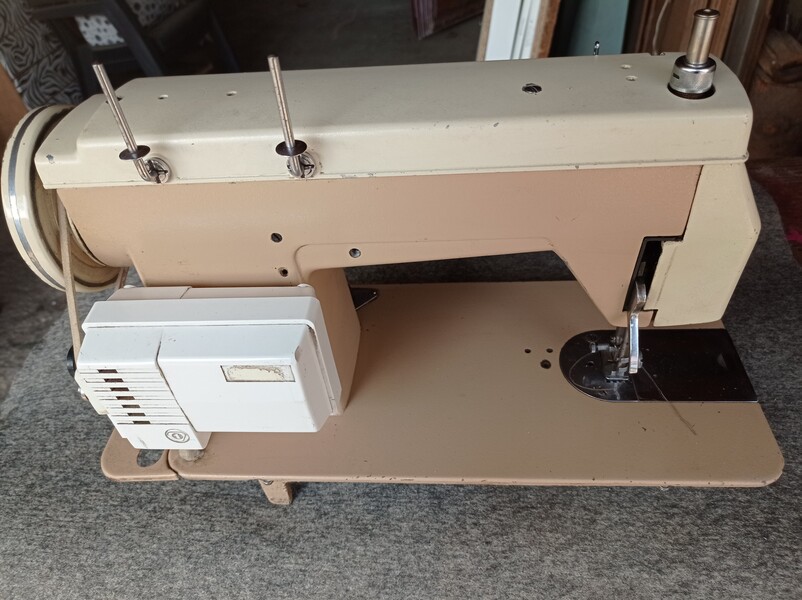 Elbląg Maszyna do szycie Walter. Stan widoczny na fotografiach. Sprzedaję samą maszynę ! Mam jeszcze inne maszyny do