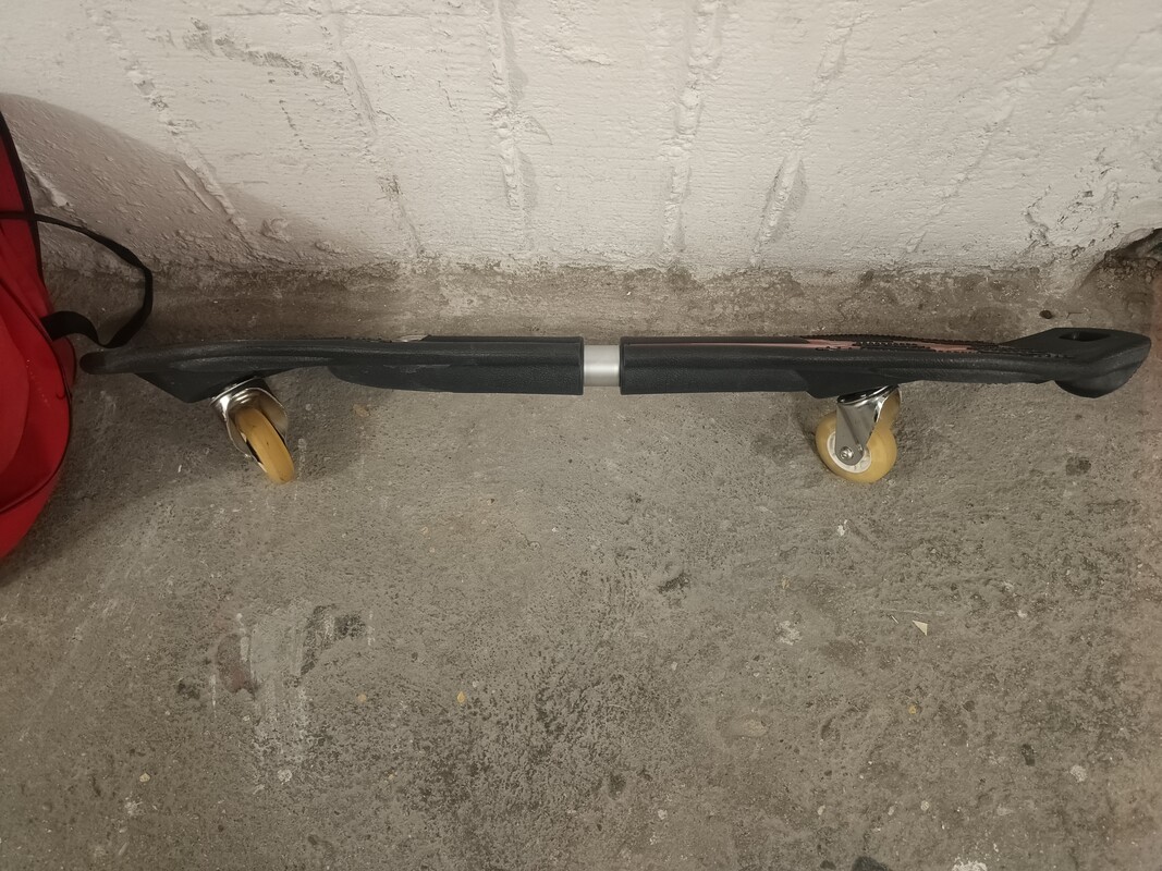 Elbląg Sprzedam deskorolkę na dwóch kółkach Waveboard firmy Allright wraz z pokrowcem. Deska w bardzo dobrym stanie.