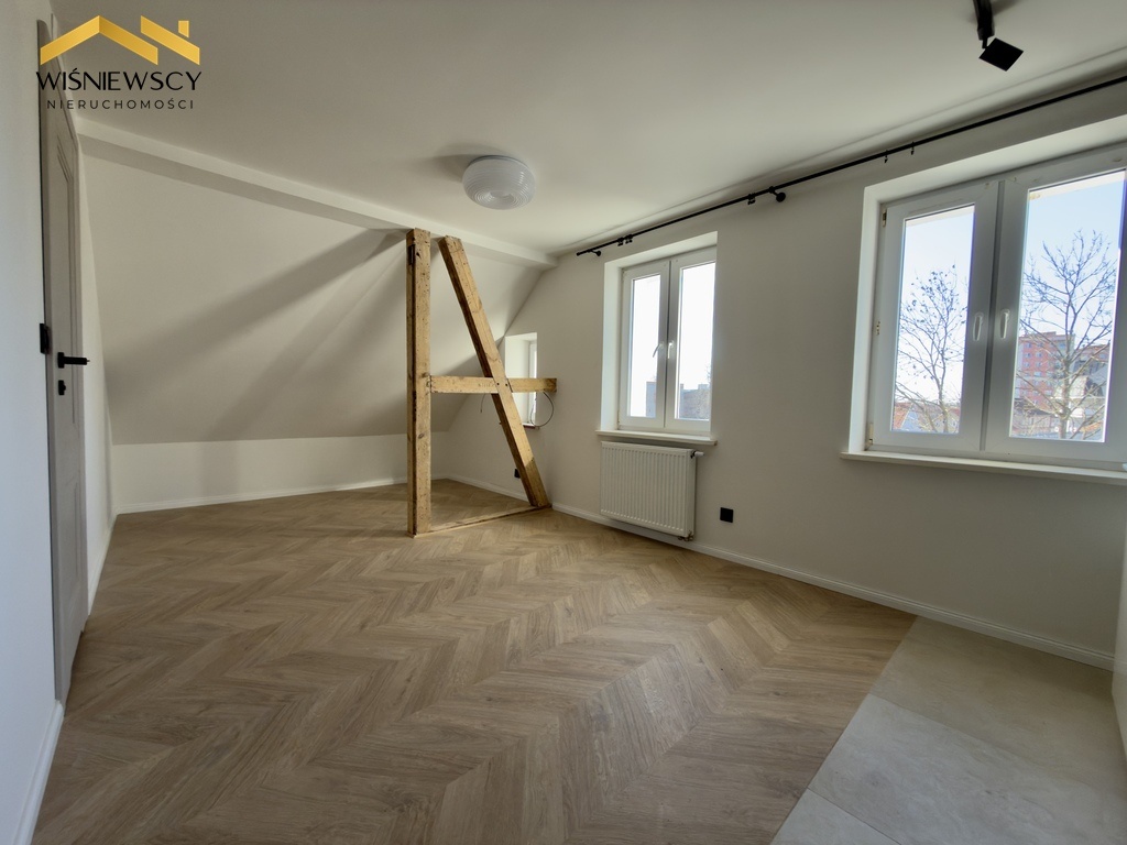 Elbląg WIŚNIEWSCY NIERUCHOMOŚCI Sp. z o.o.Sprzedam mieszkanie - Elbląg, Ogrodowa. Oferta:
Na sprzedaż