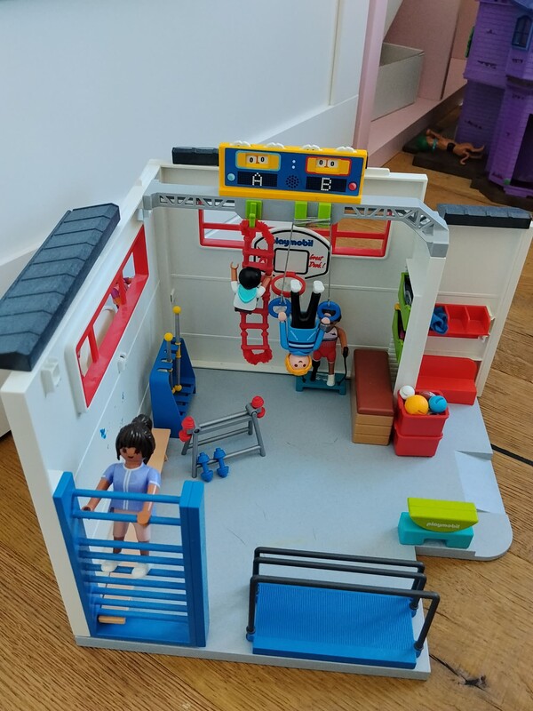 Elbląg Sprzedam zestaw klocków Playmobil sala gimnastyczna (nr 9454). Stan bdb.