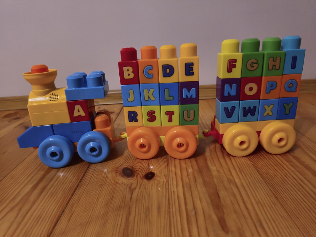 Elbląg Sprzedam pociąg muzyczny Fisher Price. Stan idealny, zapakowany w oryginalny karton. Doskonała zabawka