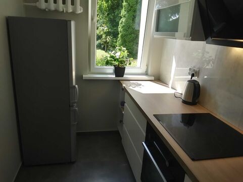 Elbląg Wynajmę komuś mieszkanie kawalerkę 30m2 z balkonem na czas od 1 do kilku tygodni na okoliczności takie jak: na