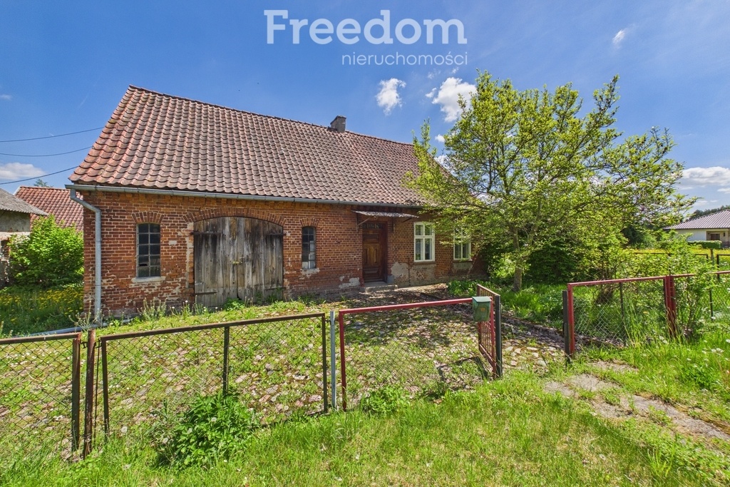 Elbląg FREEDOM NIERUCHOMOŚCISprzedam dom - Nowa wieś. Na nieruchomość składa się dom z czerwonej cegły oraz