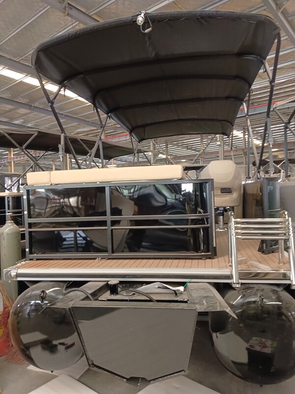 Elbląg Na sprzedaż nowoczesny jacht Allhouse 19FT-bez silnika