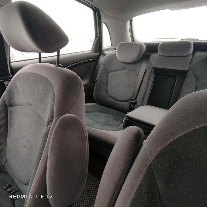 Elbląg Sprzedam Bogatą Wersję CITROENA C5 -
Wersja - Srebrny Metalic.
BENZYNA 2.0 Litra. Plus NOWA Instalacja Gazowa