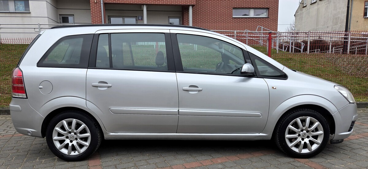 Elbląg Opel Zafira B 1,6Benzyna Gaz 105KM 2008Rok 7-Osobowa Gaz Ważny Do 2035r-Klimatronik Poduszki