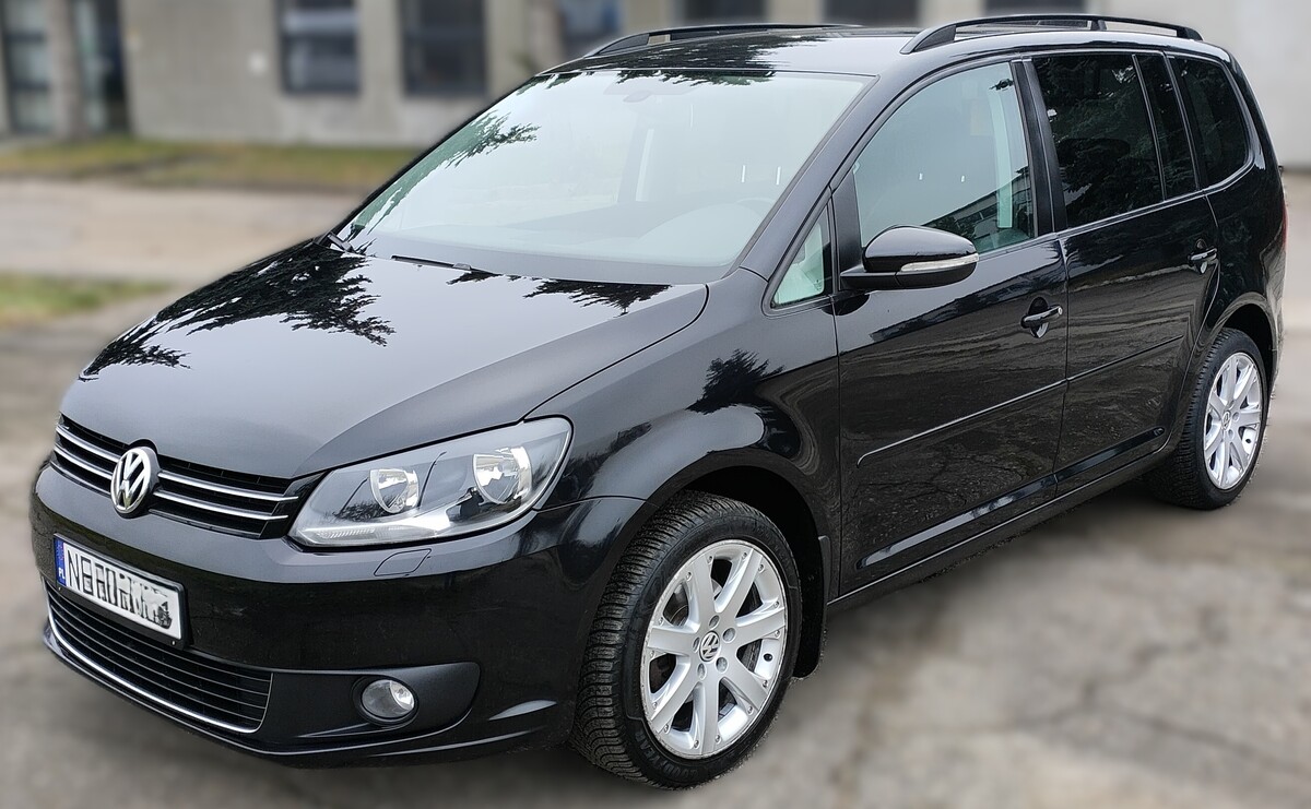 Elbląg Volkswagen Touran 1.6TDI 105km 2011r. - minivan 5-osobowy, bardzo funkcjonalny i wygodny.