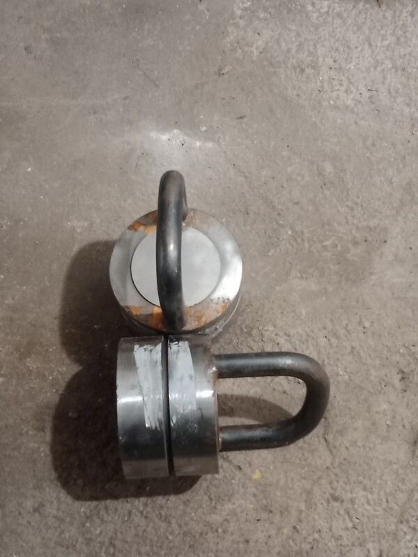 Elbląg Sprzedam dwa odważniki o wadze każdego 25 kg. Sztuka - 150 zł. Stan widoczny na zdjęciach. Odbiór osobisty