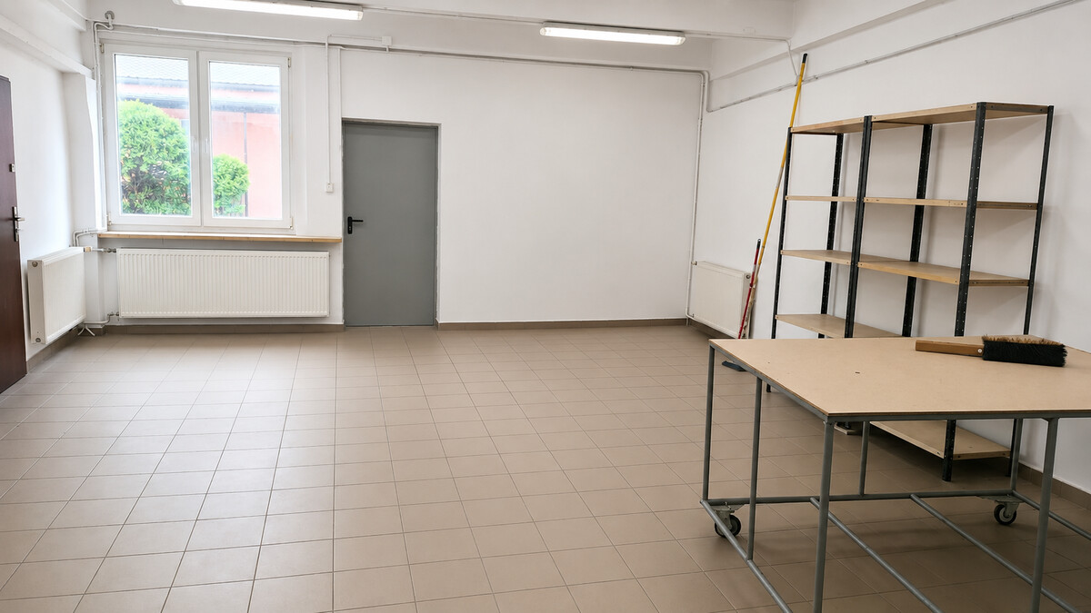 Elbląg 📍 Lokal handlowo-produkcyjny 72 m² | Centrum Elbląga | wejście z ulicyOferuję do wynajęcia