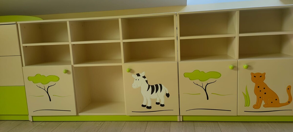 Elbląg Witam,
na sprzedaż meble dziecięce firmy Meblik Safari, meble w bardzo dobrym stanie.