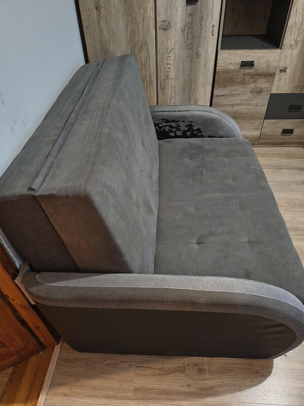 Elbląg Mam do sprzedania 2 łóżka jednoosobowe szerokość 1,26cm(powierzchnia spania 1,10cm)
Długość 2 metry. kolor