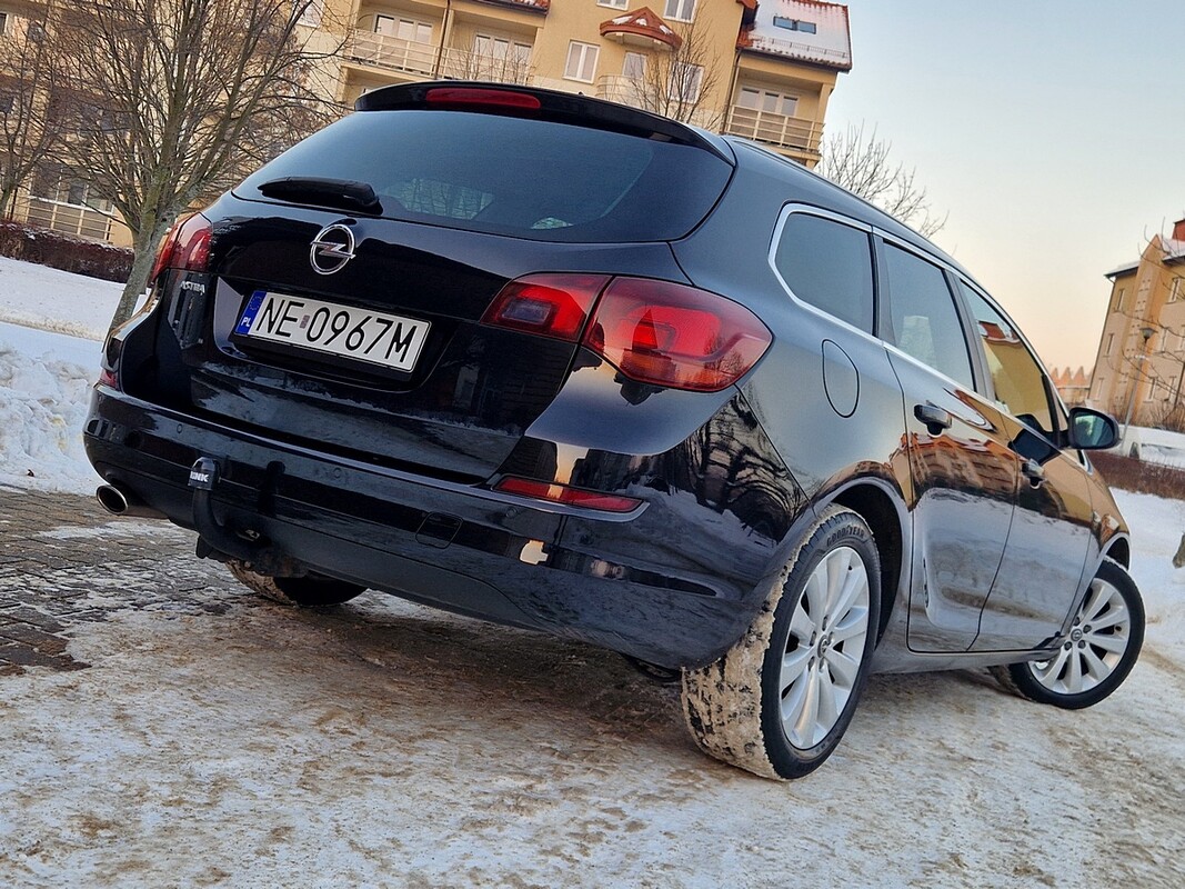 Elbląg Opel Astra J1.4TurboBenz 140 -Klima--Skóry-Alu-NaviSuper StanSerwisowany-Zarejestrowany w Polsce2012