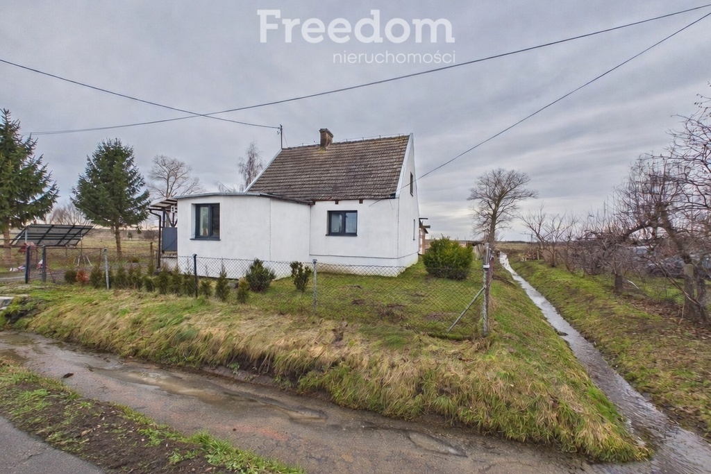Elbląg FREEDOM NIERUCHOMOŚCISprzedam dom - Rakowe pole. Dom oferuje przyjazny układ pomieszczeń na parterze oraz