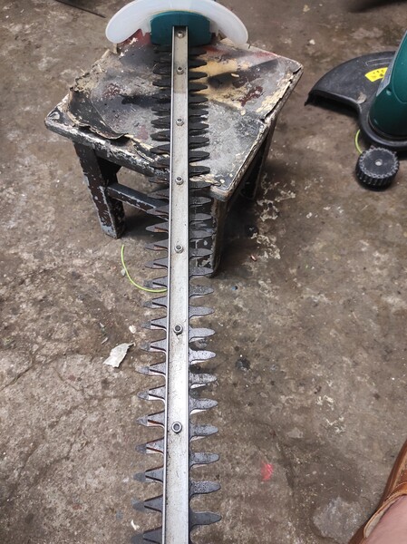 Elbląg sprzedam podkaszarki elektryczne na akumulator 18volt nowe po demonstracyjne sprawne brak akumulatora i