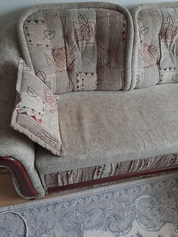 Elbląg SPRZEDAM ROGÓWKĘ Z FUNKCJĄ SPANIA ORAZ DUŻYM POJEMNIKIEM NA POŚCIEL. ROGÓWKA W DOBRYM STANIE, BARDZO