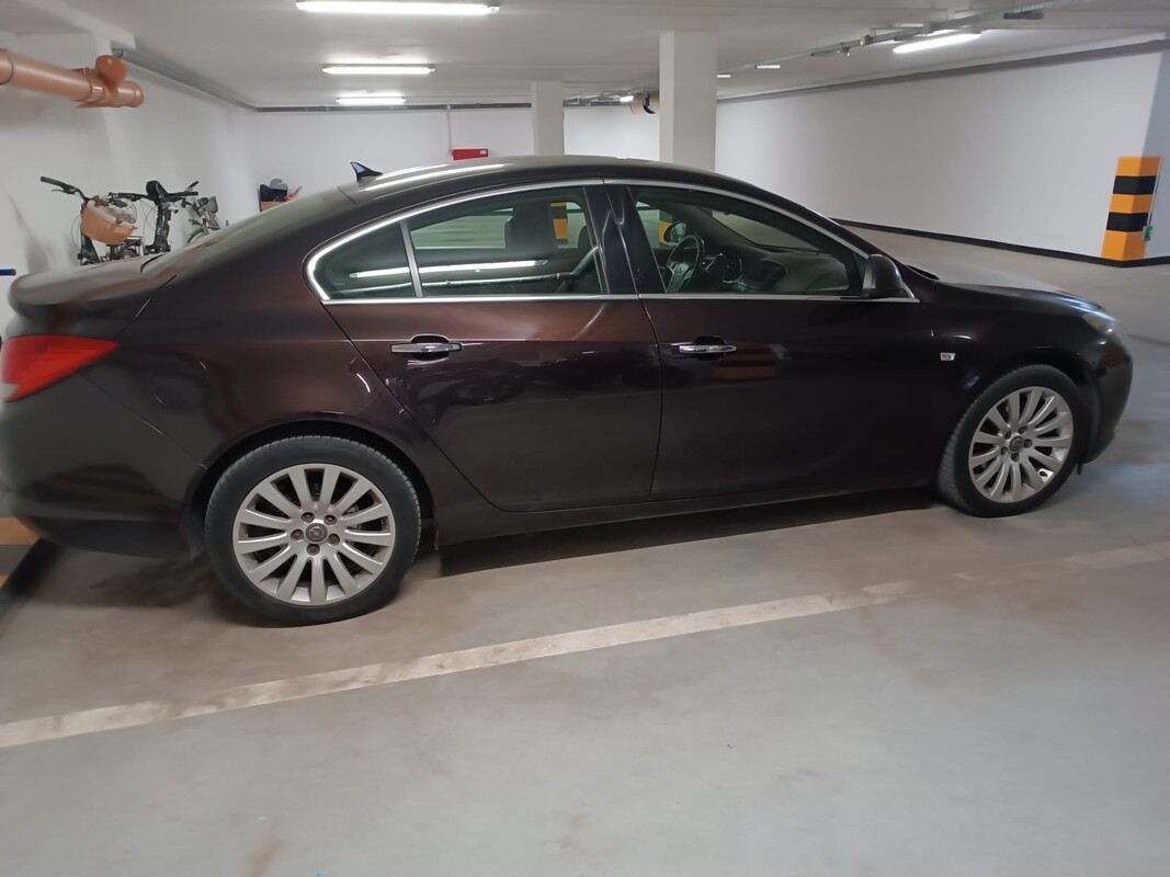 Elbląg OPEL INSIGNIA z 2011 roku.
Samochód w ciągłej eksploatacji. Niski przebieg - silnik i skrzynia biegów pracują