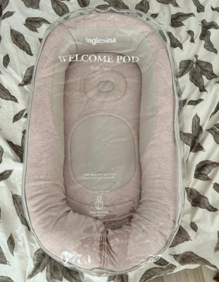 Elbląg Kokon niemowlęcy Inglesia to doskonałe miejsce do relaksu i snu dla maluszka. Wykonany z miękkiego materiału,