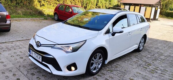 Elbląg Toyota Avensis 1.8 benzyna Polski salon Ledy Radar