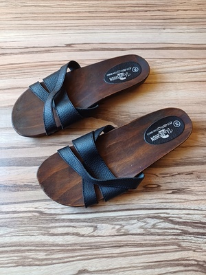 Elbląg Buty klapki drewniane podeszwy, skórzane paski, rozmiar 38,up2fashion, n stan doskonały