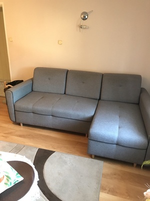 Elbląg Sprzedam rogówkę. Mebel jest w bardzo dobrym stanie. Długość 235cm, szerokość 145 cm.