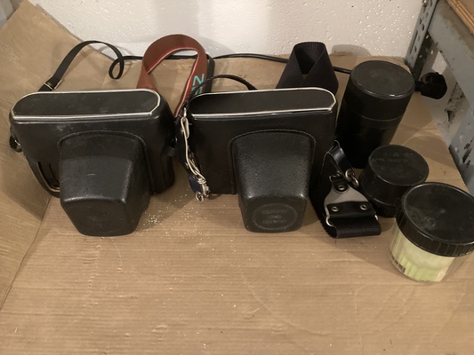 Elbląg Sprzedam 2 aparaty Zenit z osprzętem. 
Zainteresowanych zapraszam do kontaktu😉