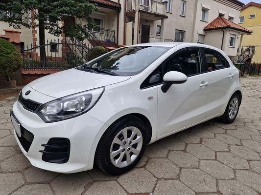 Elbląg Kia Rio1.2 BenzynaModel 2017KlimatyzacjaKupiona w Polskim Salonie