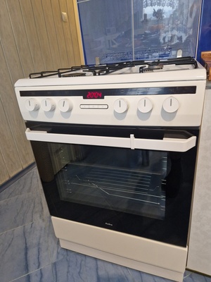 Elbląg SPRZEDAM
Kuchnia gazowo- elektryczna, piekarnik z funkcją rożna. szer. 60 cm. W pełni sprawna. Stan techniczny