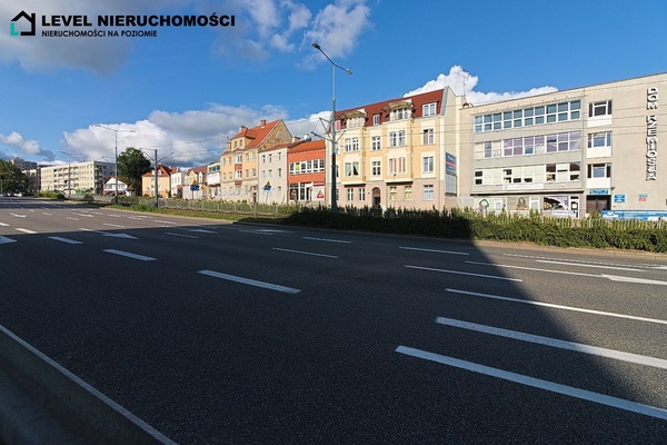 Elbląg LEVEL NIERUCHOMOŚCI    Mieszkanie z potencjałemul.12-go Lutego71 m2    NIERUCHOMOŚCI NA
