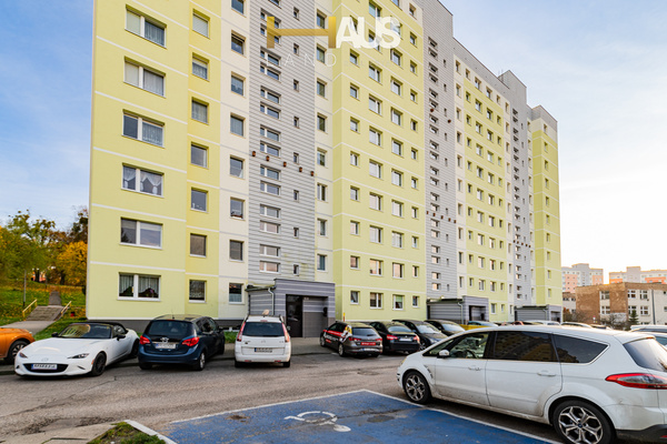 Elbląg DZIEŃ OTWARTY 08.11.2025r (SOBOTA)ELBLĄG, UL. ANDERSA ZAWADA  PARTER  5 POKOI, OSOBNA KUCHNIA 