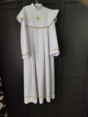 Elbląg Alba komunijna, z torebeczką/woreczkiem. rozmiar 140/146,