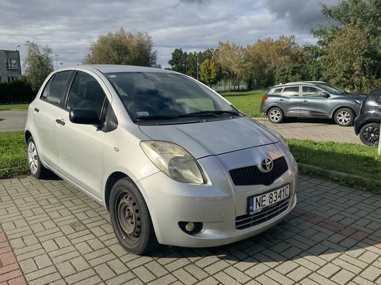 Elbląg Sprzedam Toyotę Yaris 1.3 87KM z salonu – 2 właściciel 🚗Stan dobry, zadbany, świeże opony i